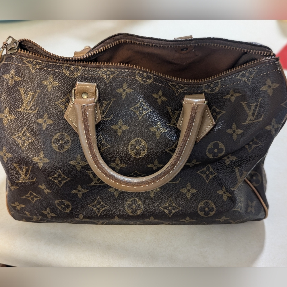 Vintage Louis Vuitton Speedy